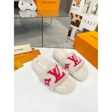 Louis Vuitton Slippers